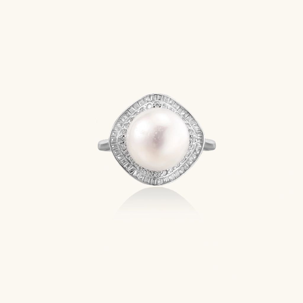 Halo Dreams Pearl Ring